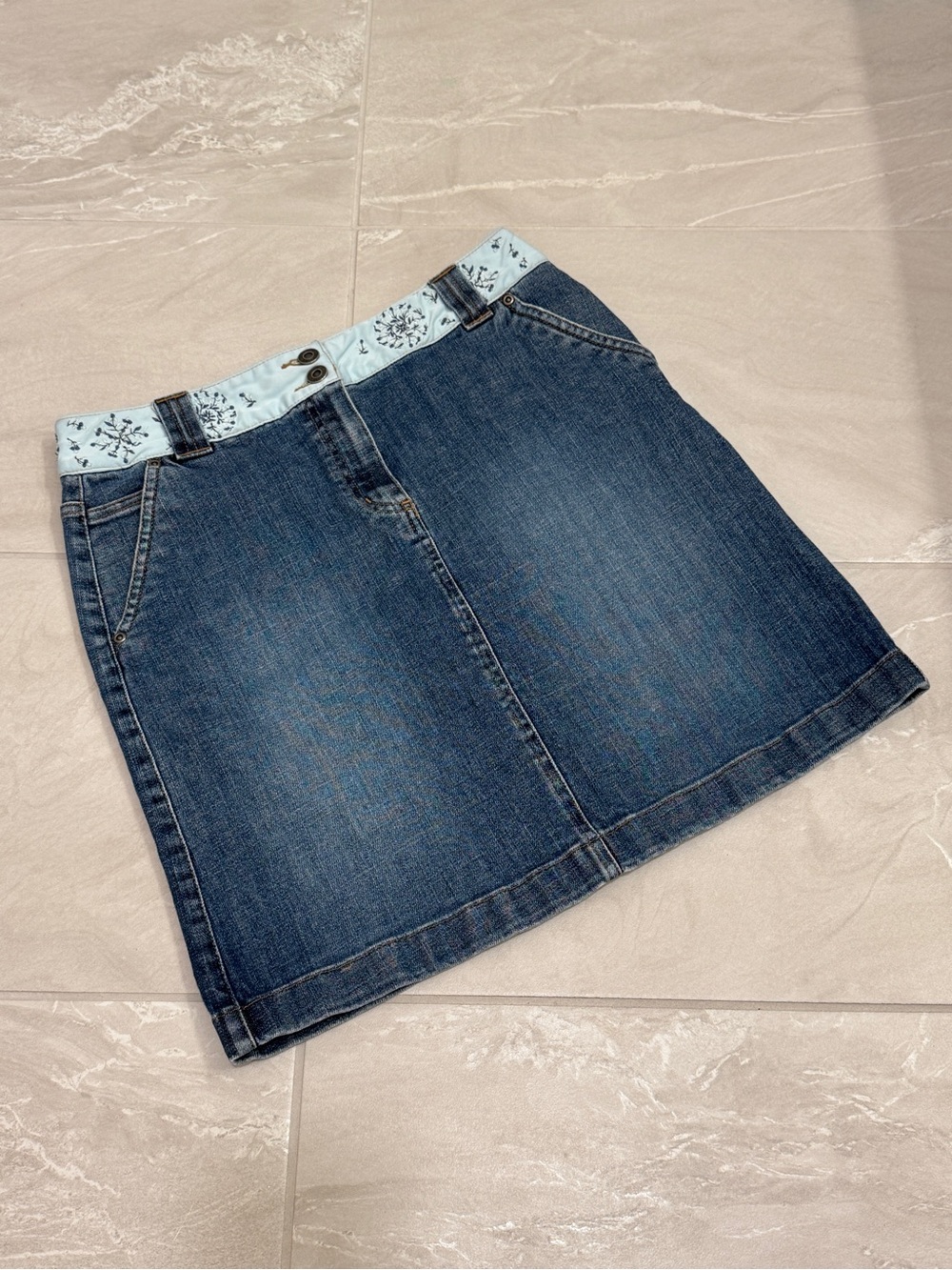 Talbots Petite Y2K Denim Mini Skirt Embroidered Dark Wash Preppy 90s
